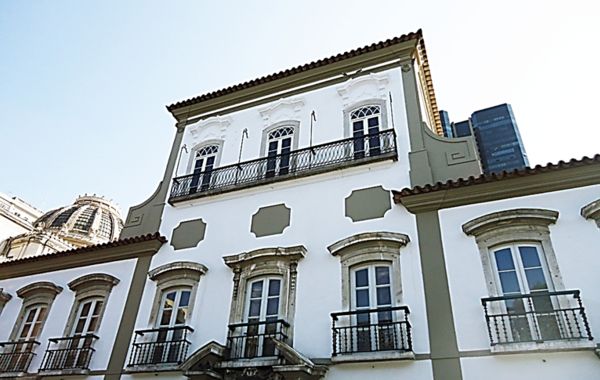 Restaurao da fachada do Pao Imperial - Rio de Janeiro